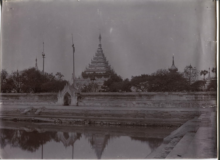 ins00143.jpg