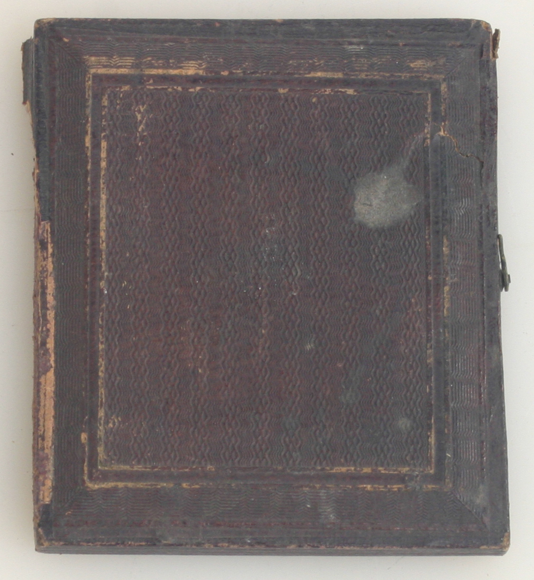 ins00302a.jpg