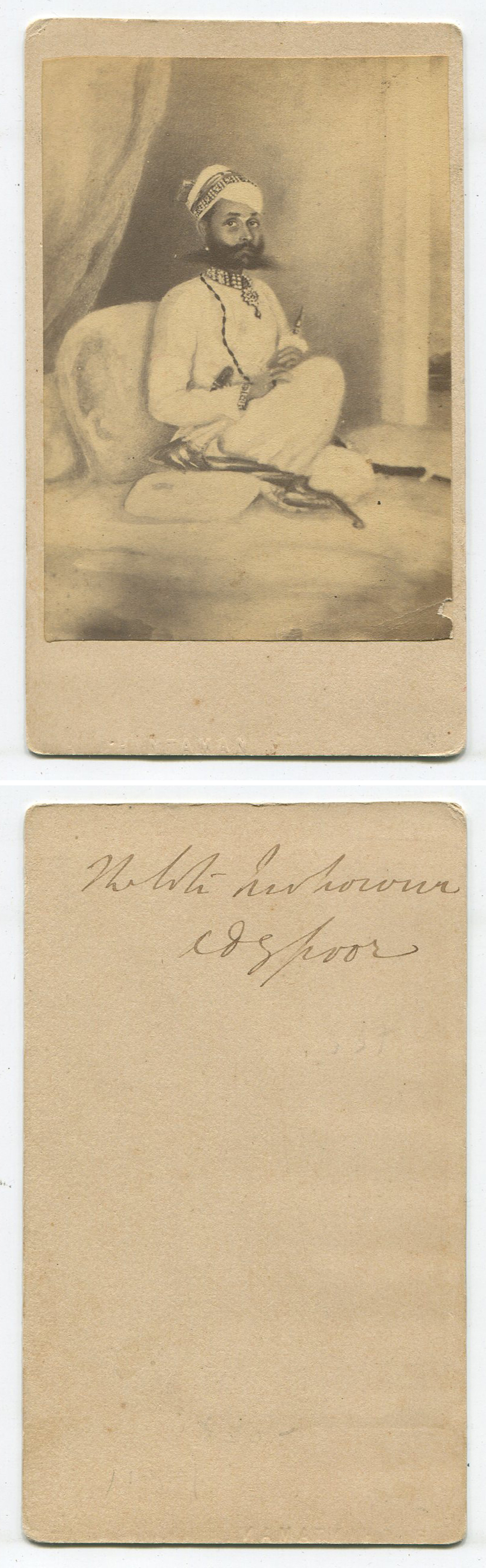ins00483a.jpg
