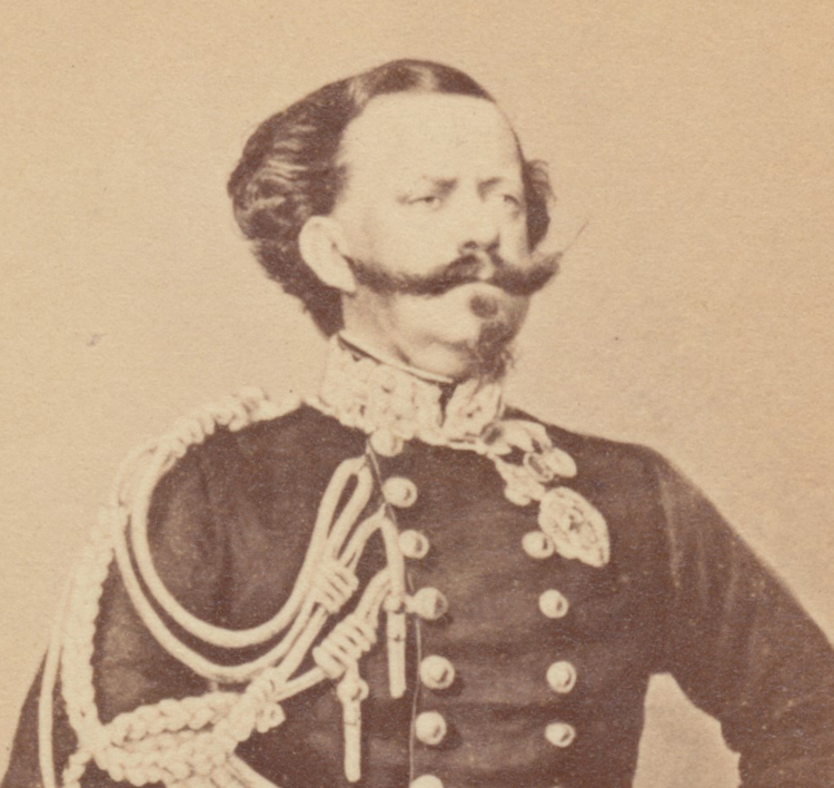ins01477.jpg