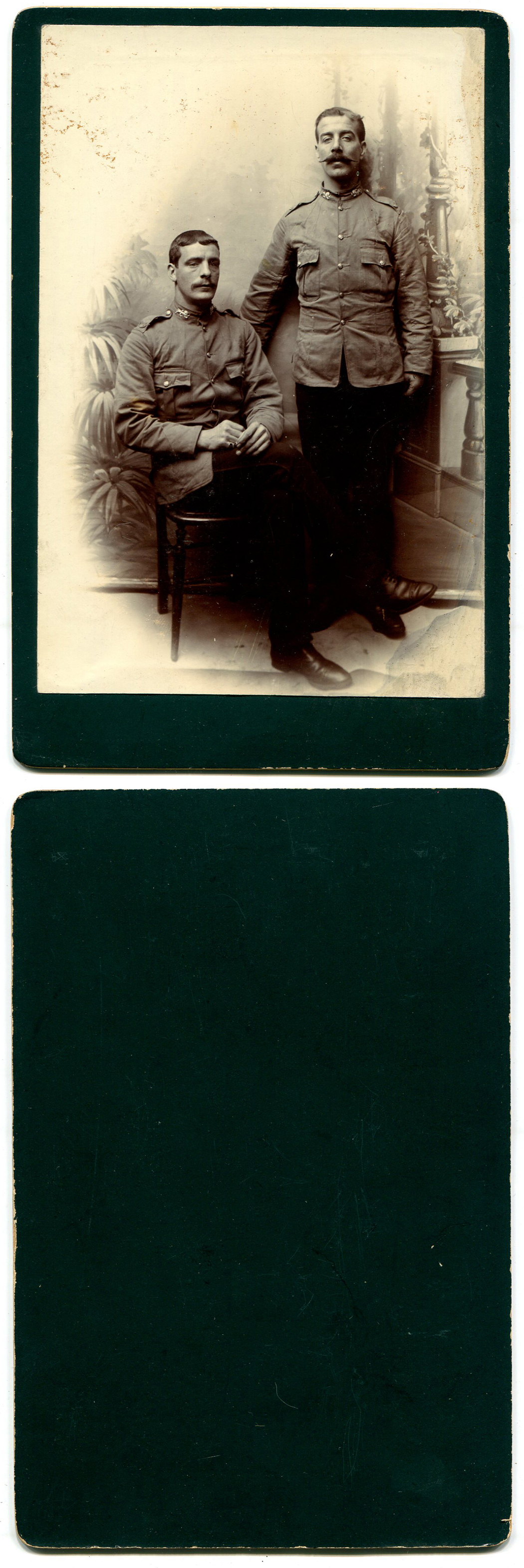 ins01657a.jpg