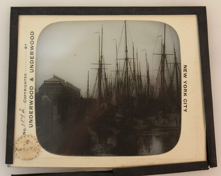 ins01703a.jpg