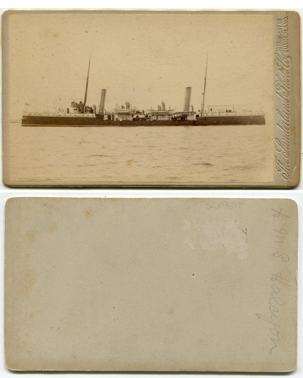 ins01945a.jpg