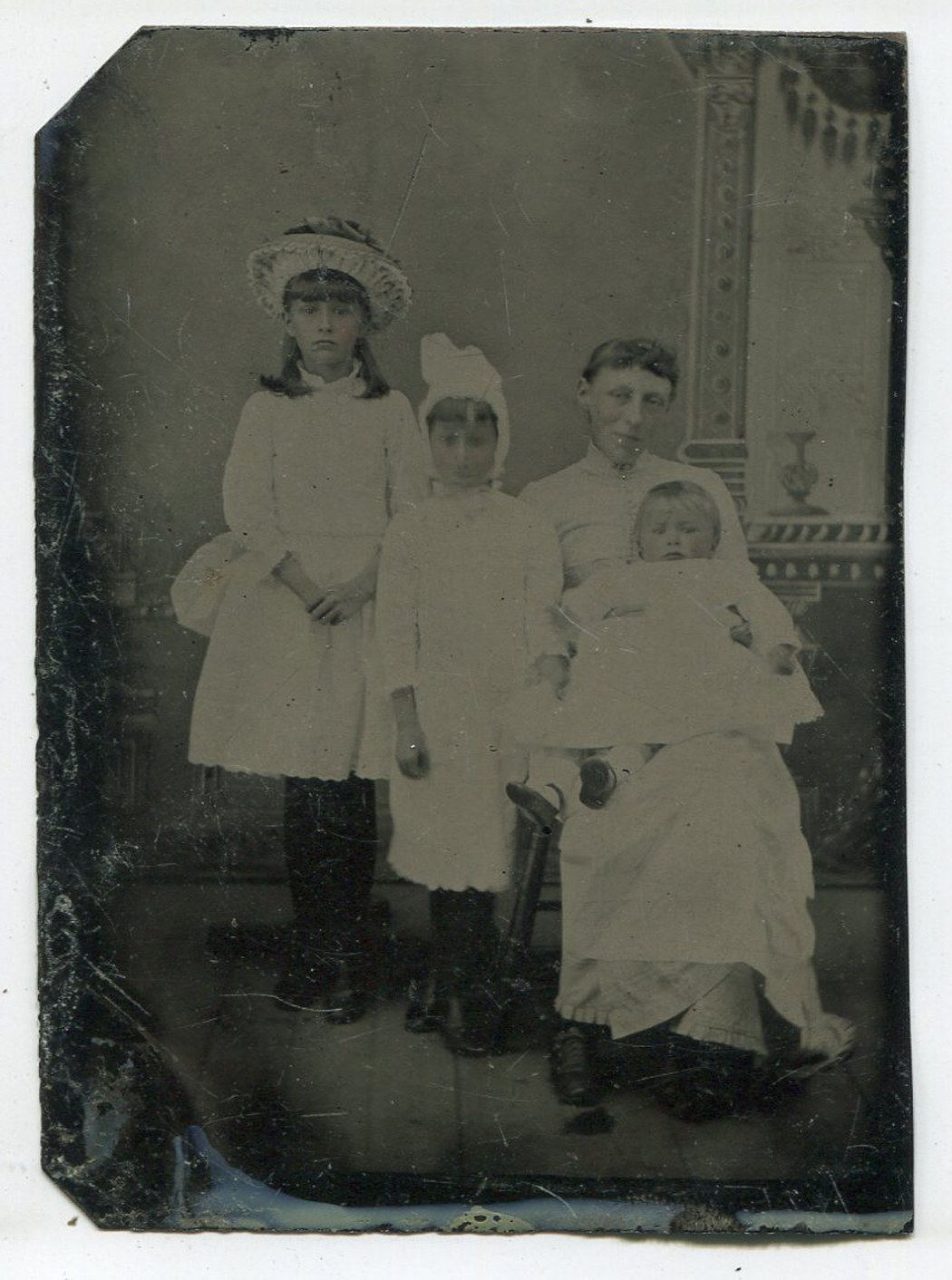 ins02296a.jpg