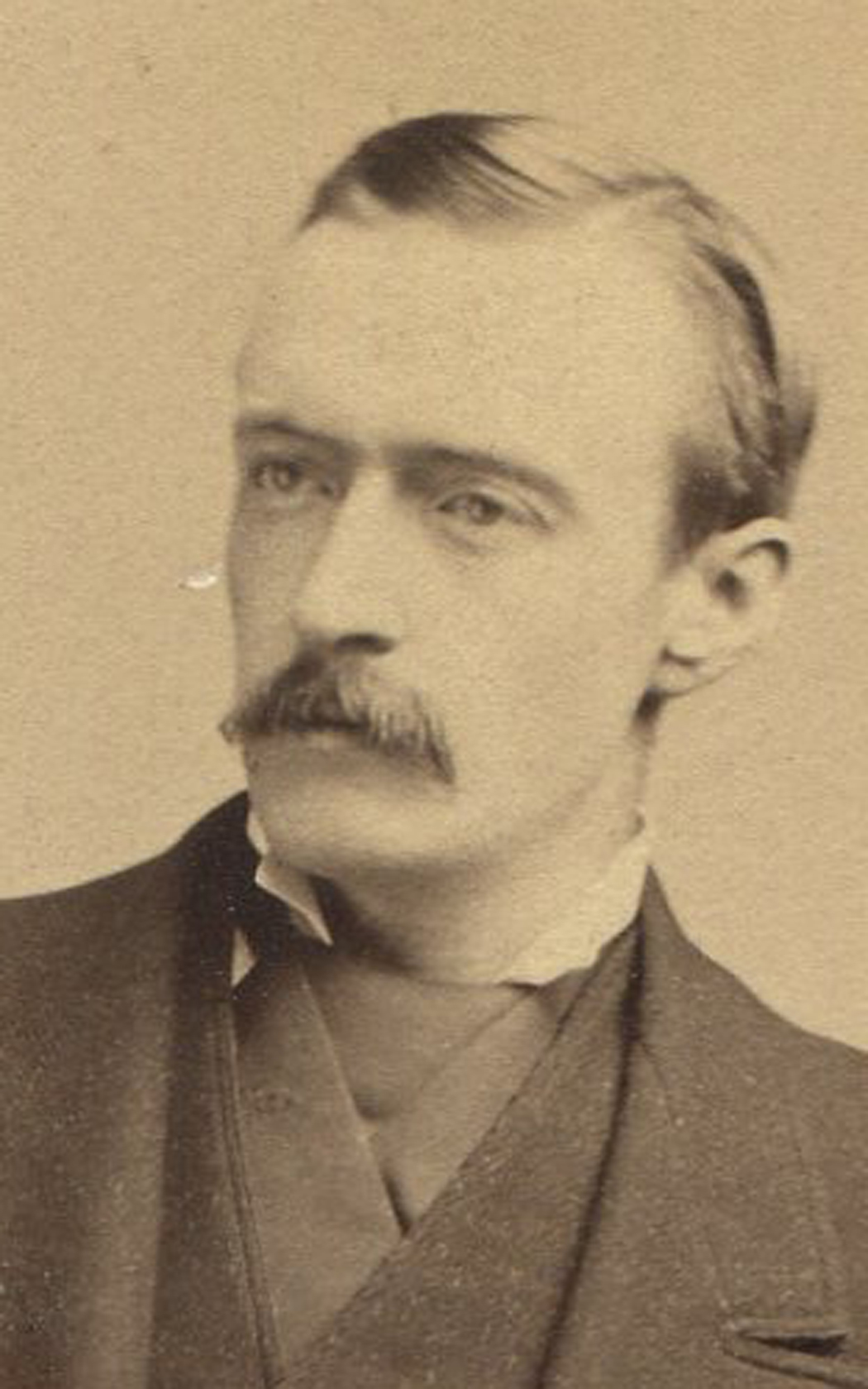 ins02348.jpg