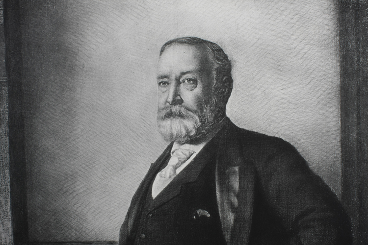 ins02801a.jpg