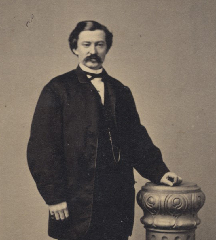 ins02881.jpg