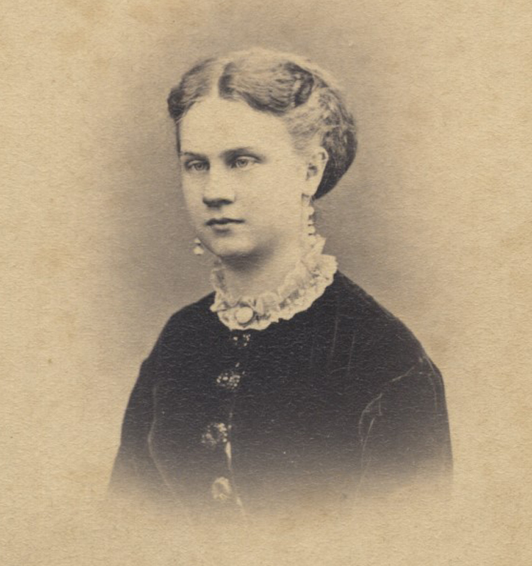 ins02884.jpg
