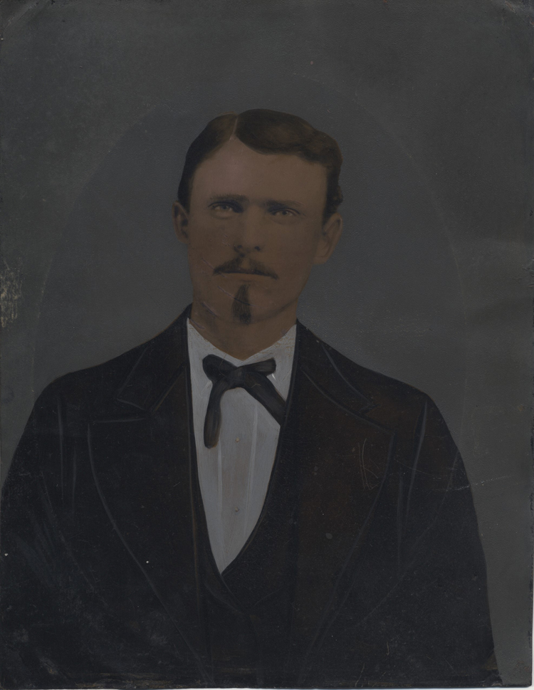 ins03008a.jpg