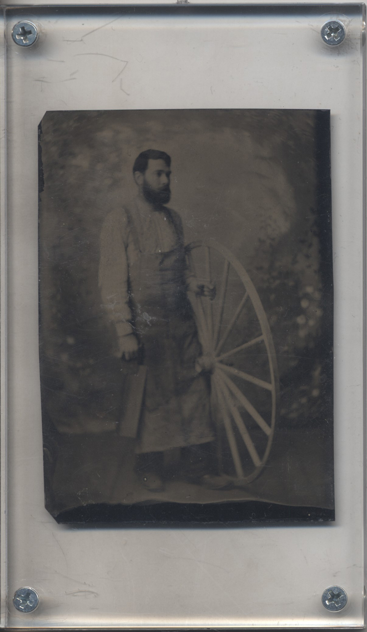 ins03494a.jpg