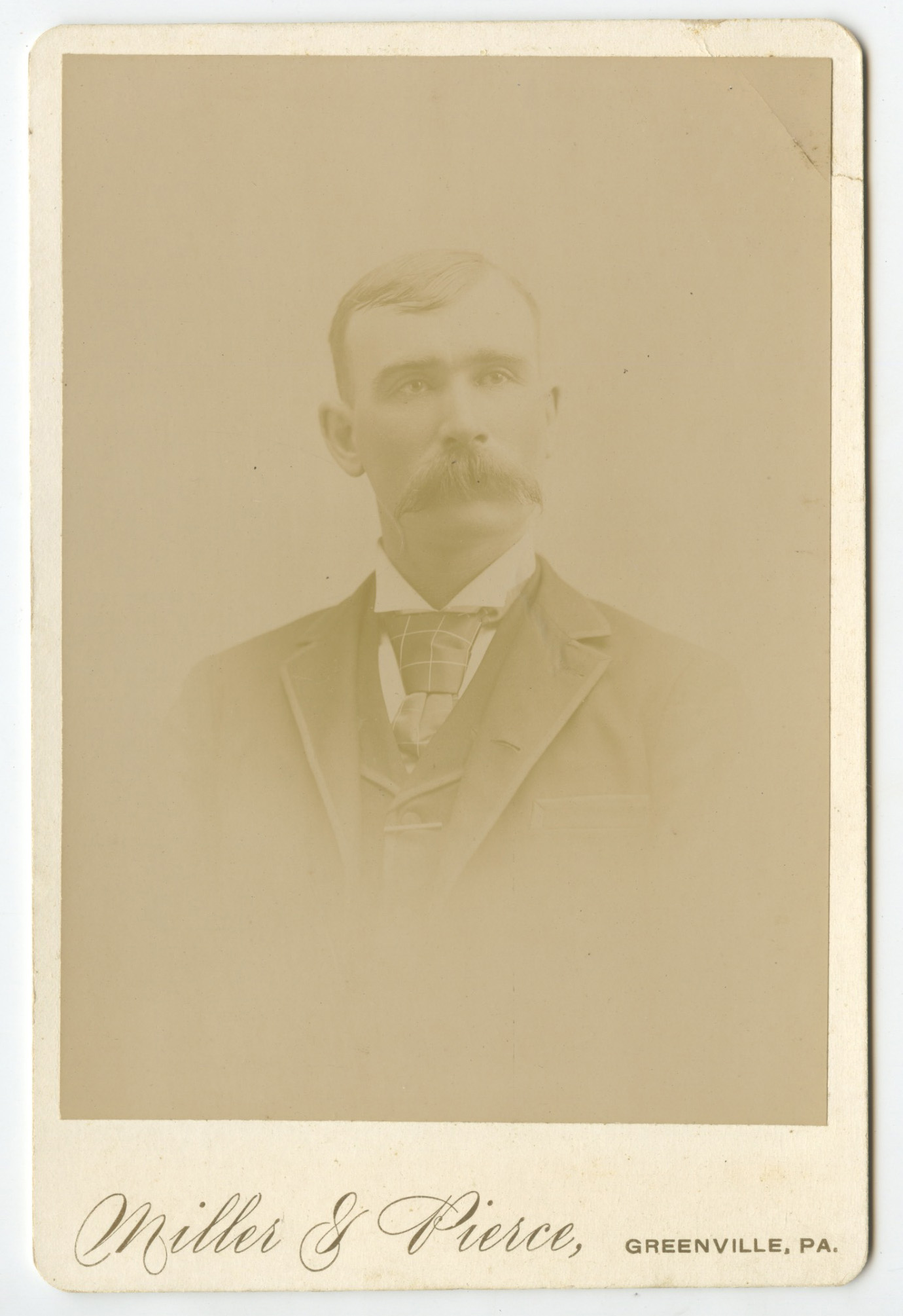 bji26219a.jpg