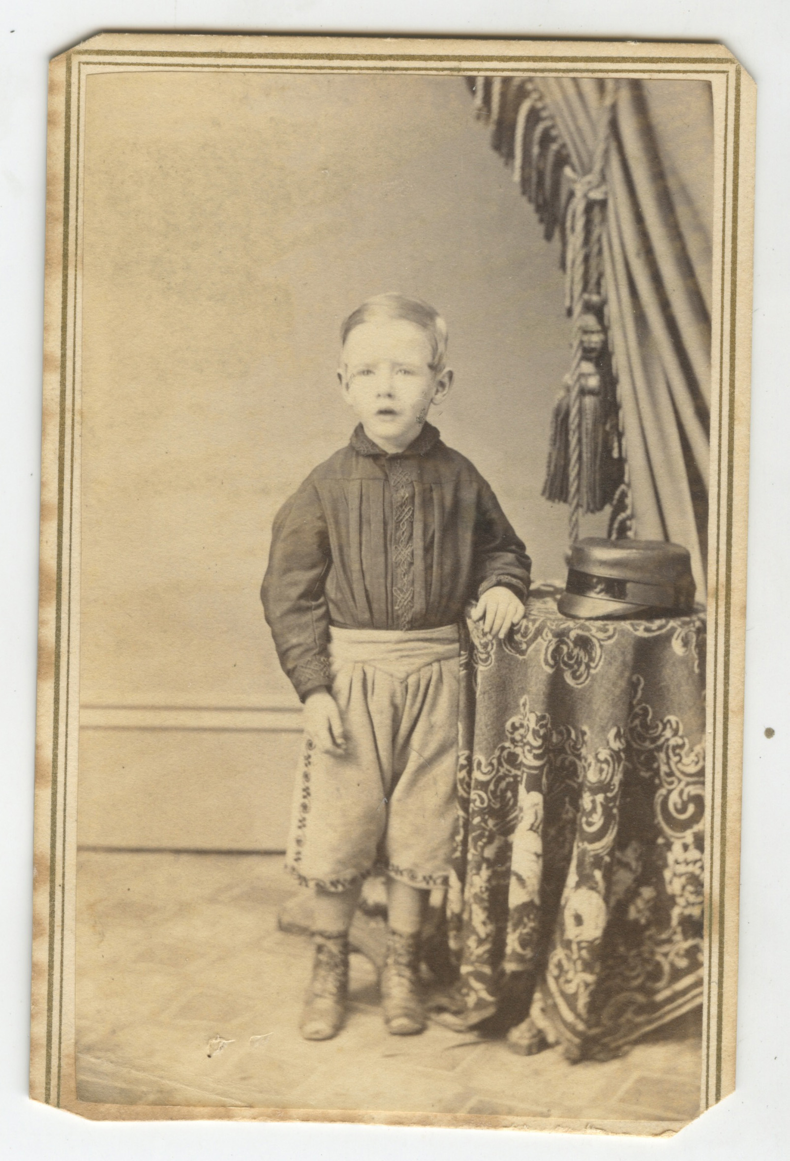 bji28493a.jpg