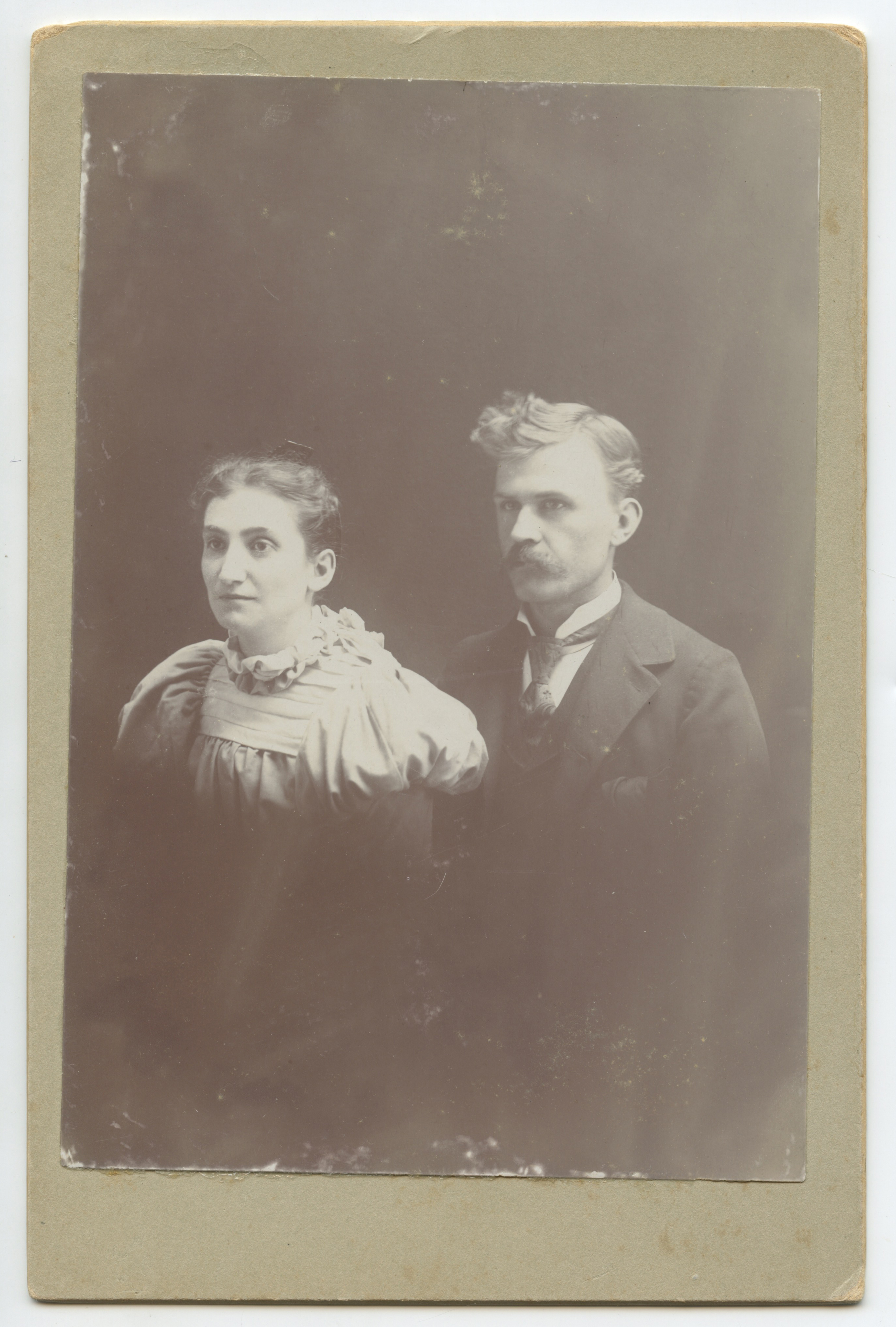 bji34639a.jpg
